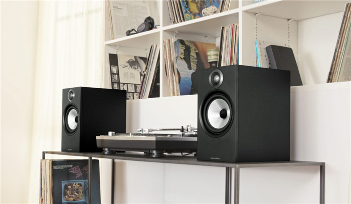 606-crop-with-Turntable-1220x711.jpg