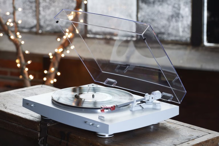 Audio-Technica-AT-LP3-Blanc_L1_1200.jpg