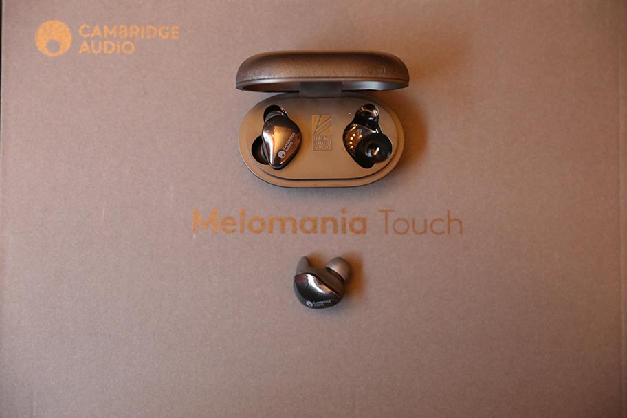 Cambridge-Audio-Melomania-Touch-Box.jpg
