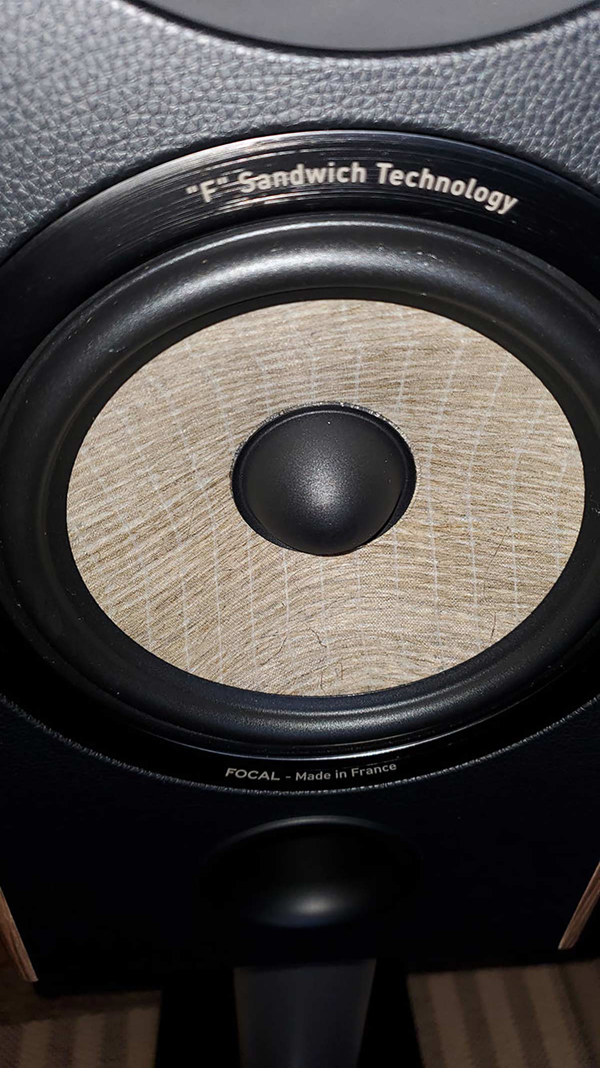 focal-aria-906-bookshelf-speaker-mid-bass-driver-figure-4.jpg