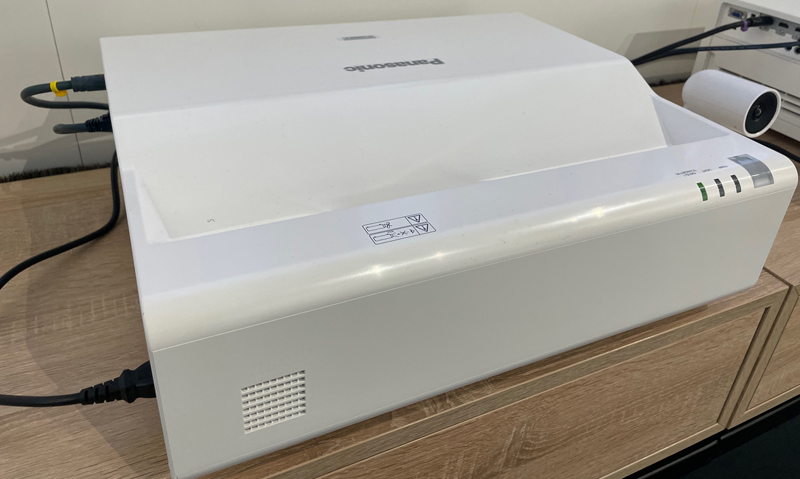 panasonic-ust-800.jpg