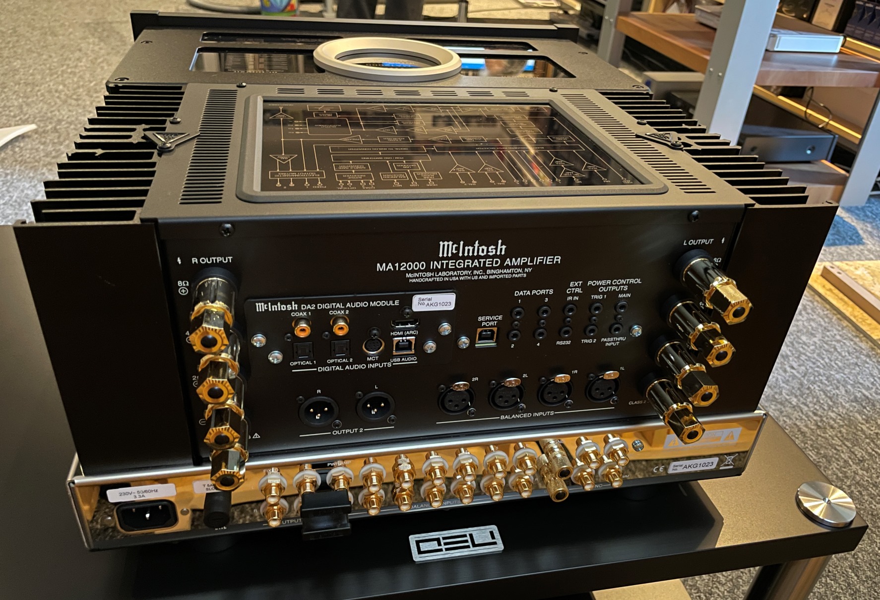 ma12000_3.jpg